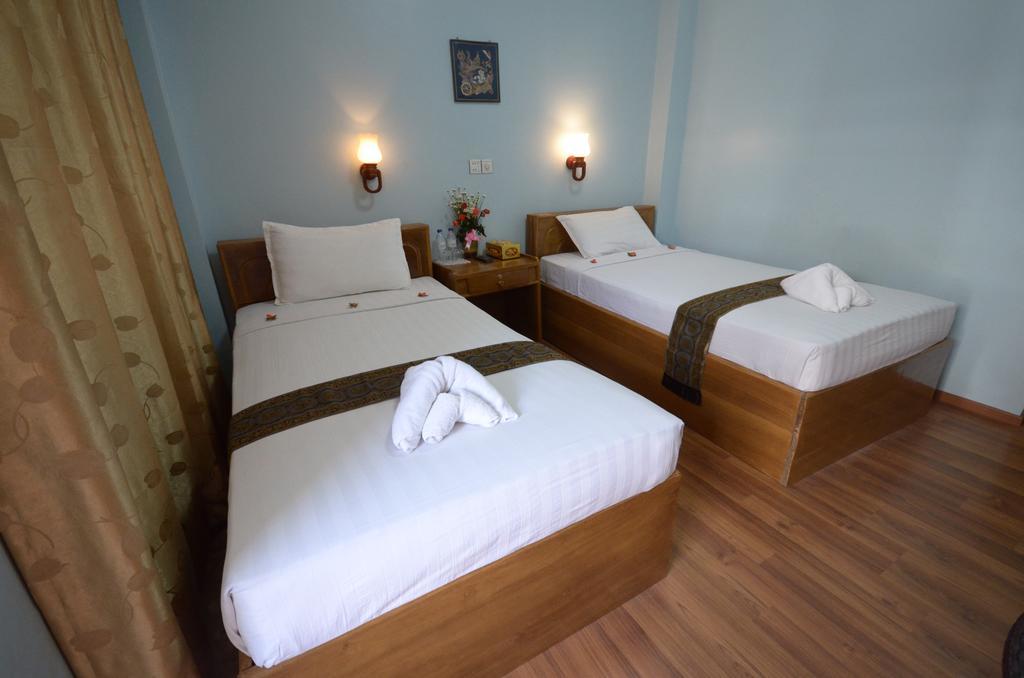 Inlay Palace Hotel Няунг Шве Екстериор снимка