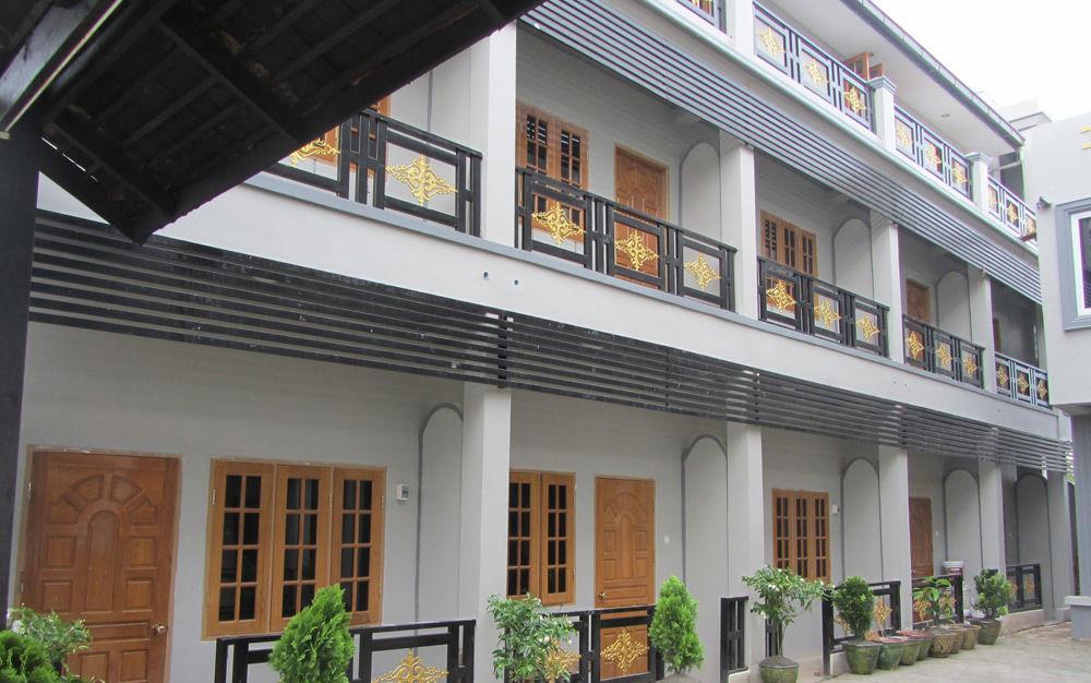 Inlay Palace Hotel Няунг Шве Екстериор снимка